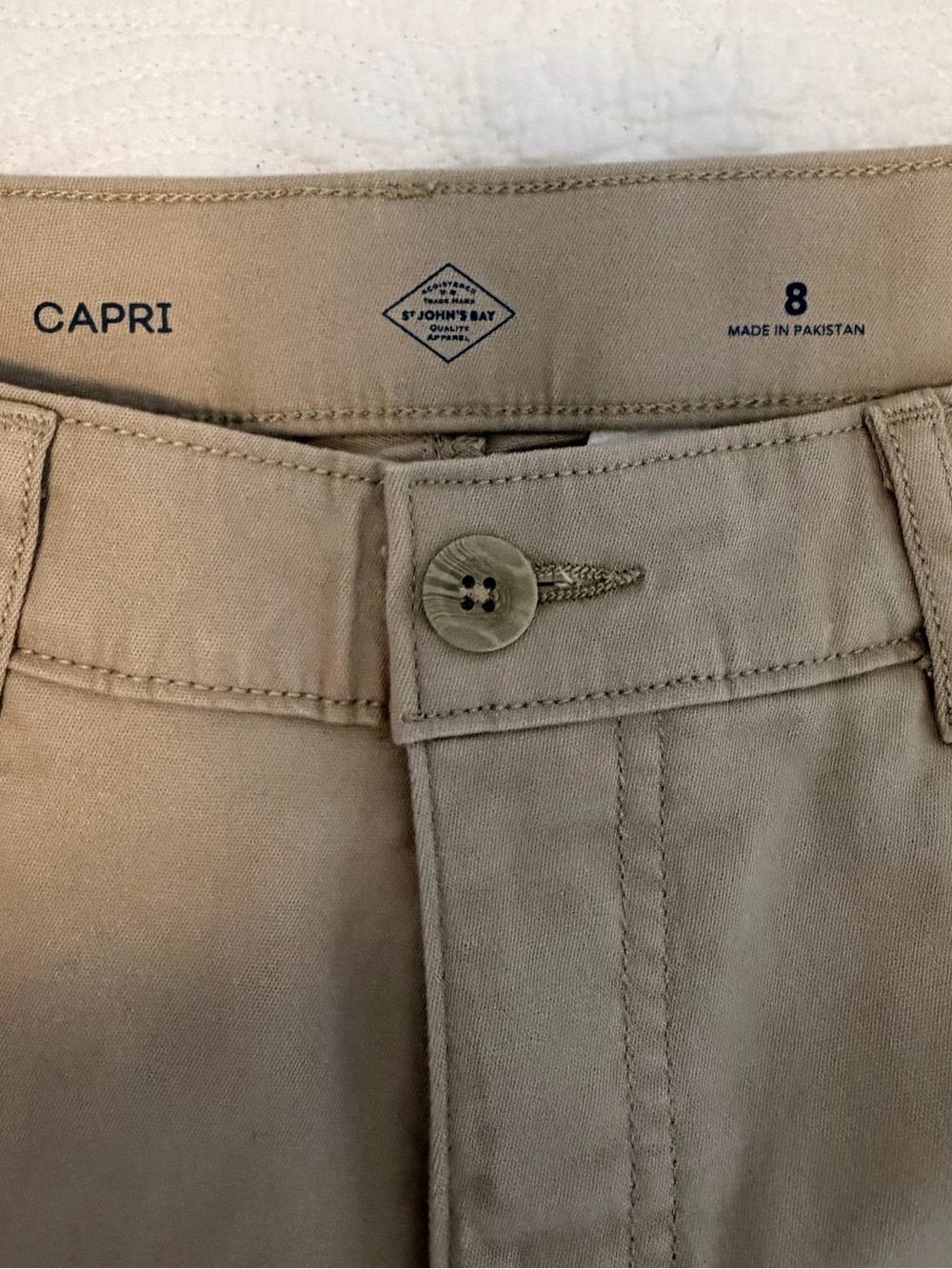 St. John's Bay Tan Capri Pants